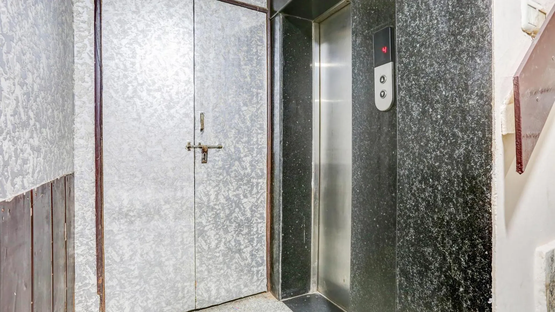 ***  Hotel O 7 Diamond Delhi  India